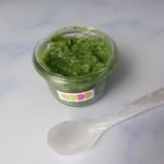 Pastinaken-Spinat-Brei als Beikost im kleinen Glas